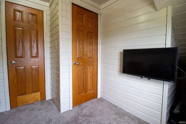 214 N Dwiggins Street, Griffith, IN 46319