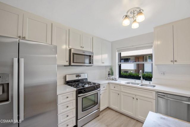31550 Agoura Road 2, Westlake Village, CA 91361