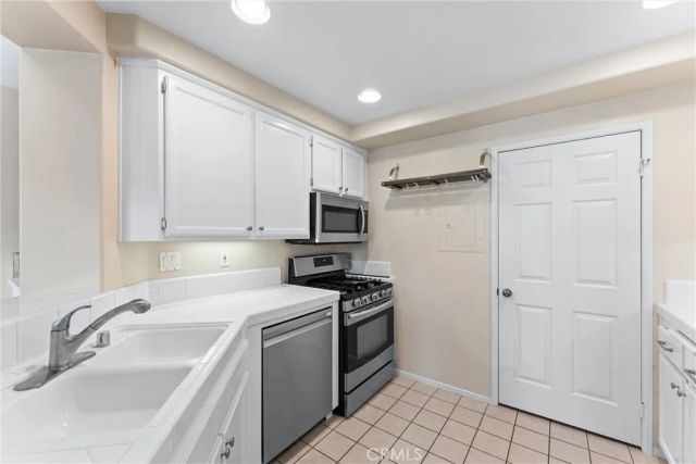 4 Paseo Del Sol, Rancho Santa Margarita, CA 92688