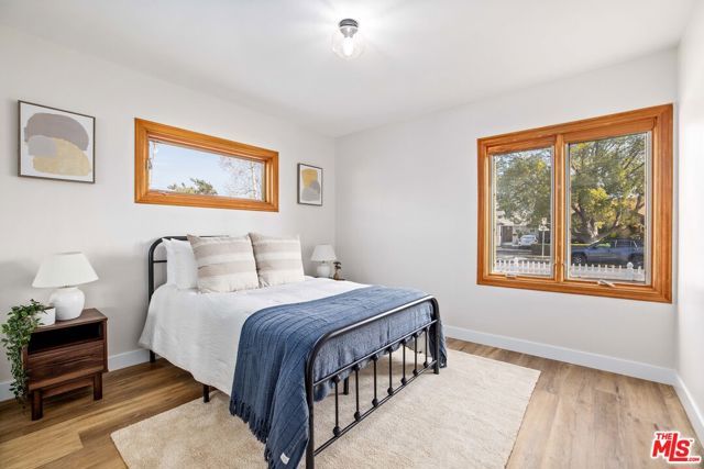6701 NOBLE Avenue, Van Nuys (los Angeles), CA 91405