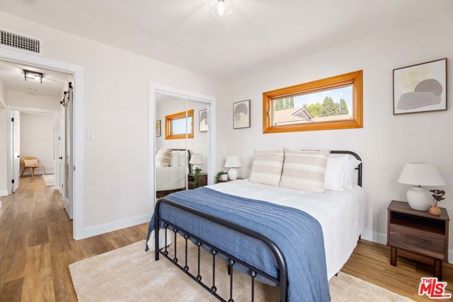 6701 NOBLE Avenue, Van Nuys (los Angeles), CA 91405