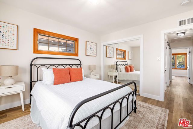 6701 NOBLE Avenue, Van Nuys (los Angeles), CA 91405