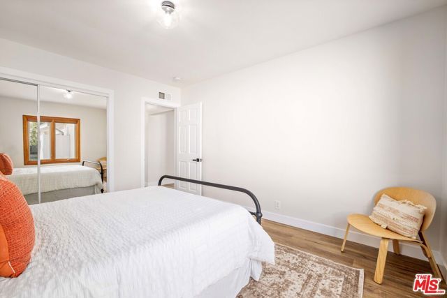 6701 NOBLE Avenue, Van Nuys (los Angeles), CA 91405