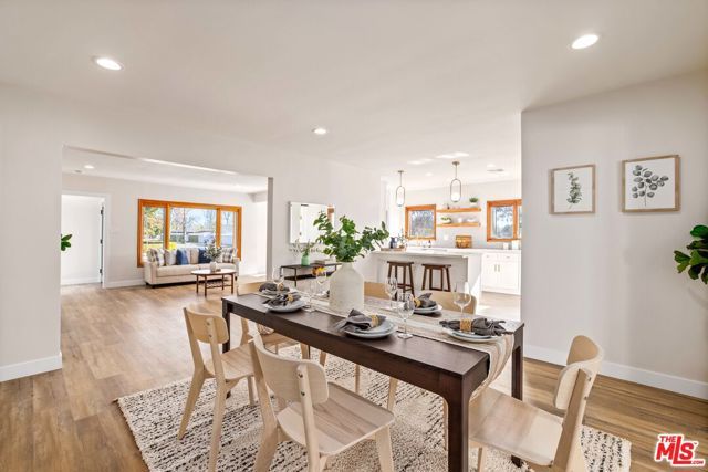 6701 NOBLE Avenue, Van Nuys (los Angeles), CA 91405
