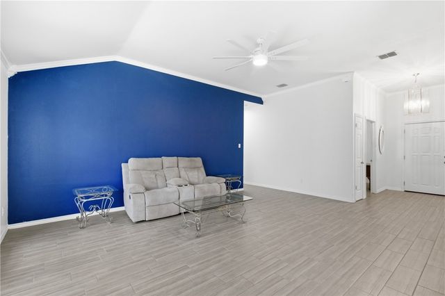 4910 Lake Livingston Dr, Corpus Christi, TX 78413