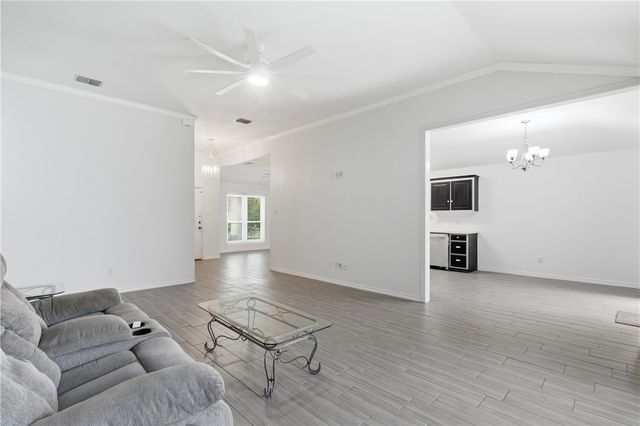 4910 Lake Livingston Dr, Corpus Christi, TX 78413