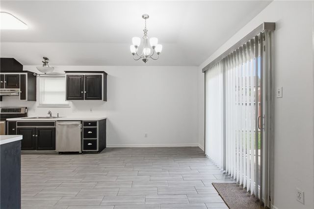 4910 Lake Livingston Dr, Corpus Christi, TX 78413