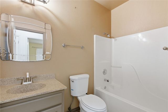 4910 Lake Livingston Dr, Corpus Christi, TX 78413