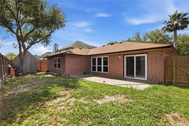 4910 Lake Livingston Dr, Corpus Christi, TX 78413