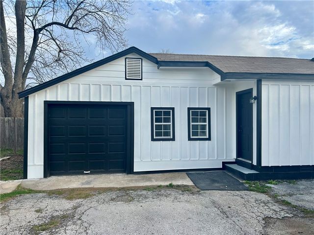 311North Main Avenue, Lincoln, AR 72744