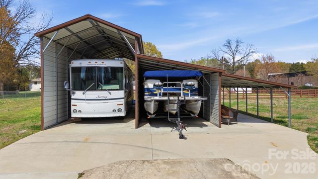 7721 Otts Circle, Stanley, NC 28164