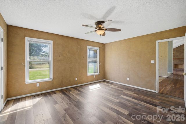 7721 Otts Circle, Stanley, NC 28164