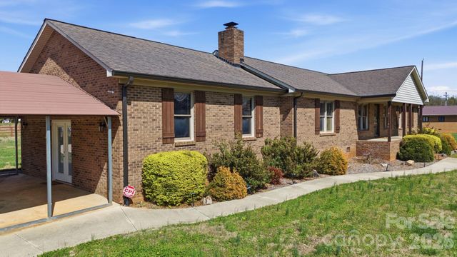 7721 Otts Circle, Stanley, NC 28164