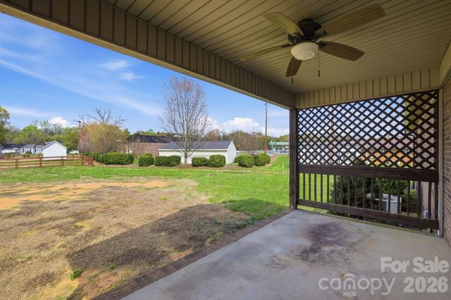 7721 Otts Circle, Stanley, NC 28164