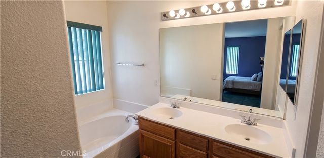 21911 Heliotrope Lane, Wildomar, CA 92595