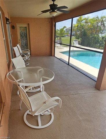 826 32nd TER, Cape Coral, FL 33914