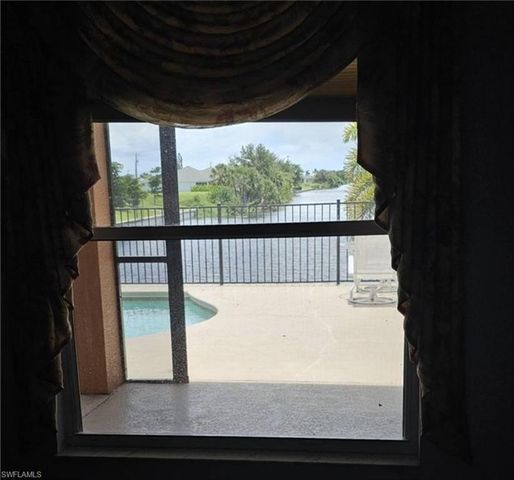 826 32nd TER, Cape Coral, FL 33914