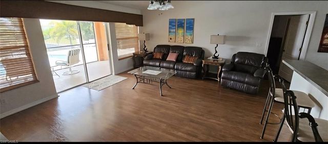 826 32nd TER, Cape Coral, FL 33914