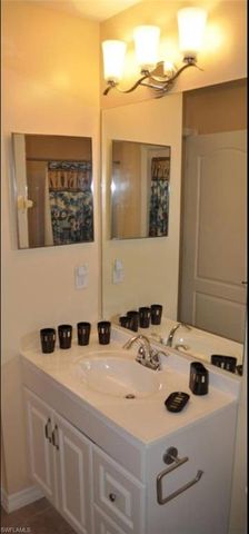 826 32nd TER, Cape Coral, FL 33914