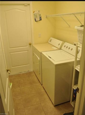 826 32nd TER, Cape Coral, FL 33914