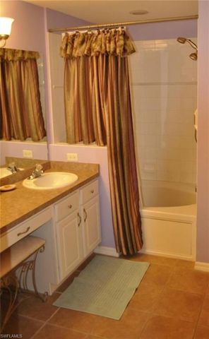 826 32nd TER, Cape Coral, FL 33914