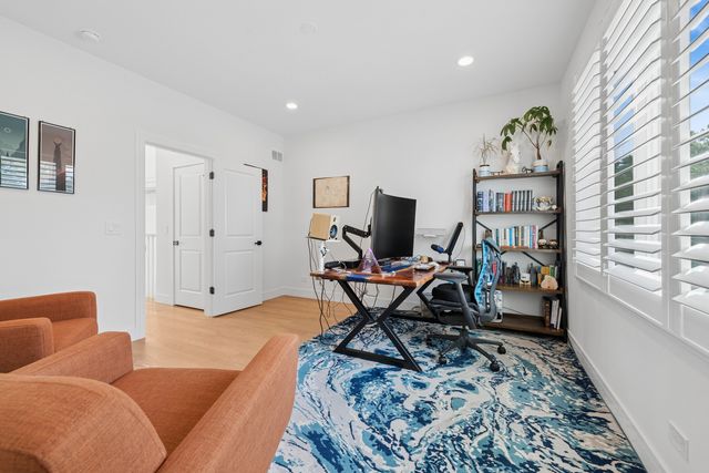 5348 W Argyle Street, Chicago, IL 60630
