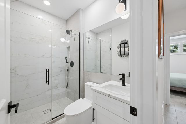 5348 W Argyle Street, Chicago, IL 60630