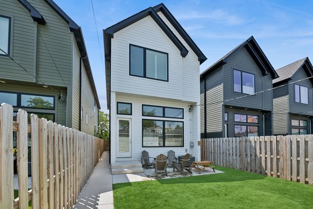 5348 W Argyle Street, Chicago, IL 60630