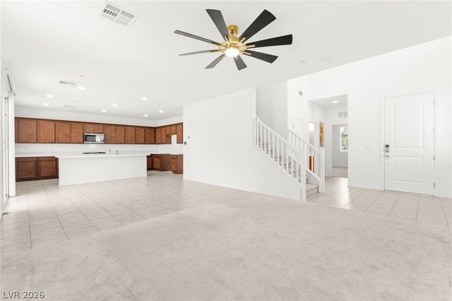 528 Sunny Pointe Street, Henderson, NV 89011