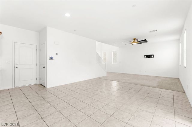 528 Sunny Pointe Street, Henderson, NV 89011