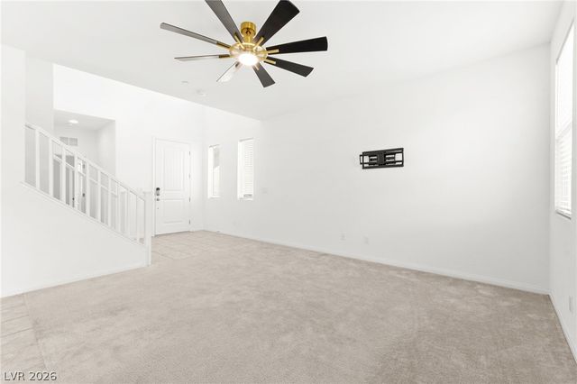 528 Sunny Pointe Street, Henderson, NV 89011