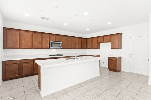 528 Sunny Pointe Street, Henderson, NV 89011