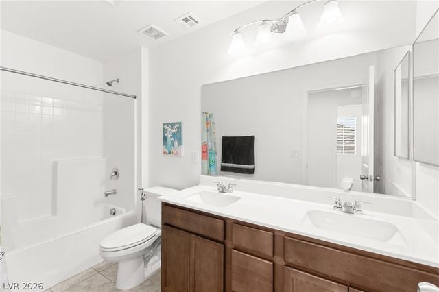 528 Sunny Pointe Street, Henderson, NV 89011
