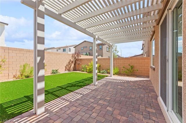 528 Sunny Pointe Street, Henderson, NV 89011
