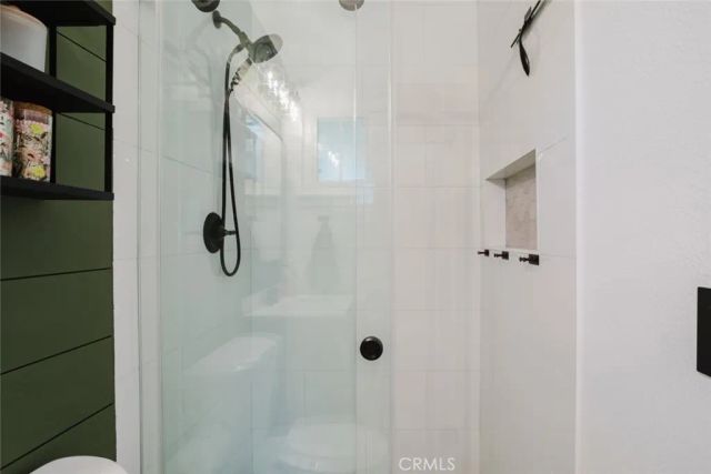 6124 N Fairvale Drive, Azusa, CA 91702