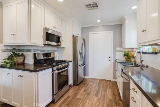 6124 N Fairvale Drive, Azusa, CA 91702