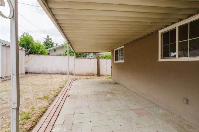6124 N Fairvale Drive, Azusa, CA 91702