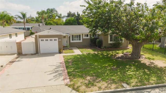 6124 N Fairvale Drive, Azusa, CA 91702