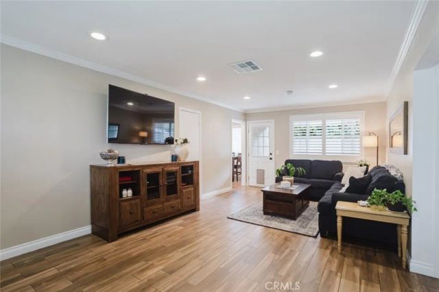 6124 N Fairvale Drive, Azusa, CA 91702