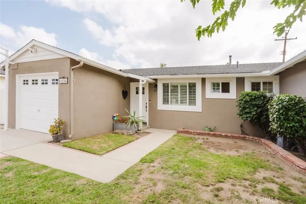 6124 N Fairvale Drive, Azusa, CA 91702