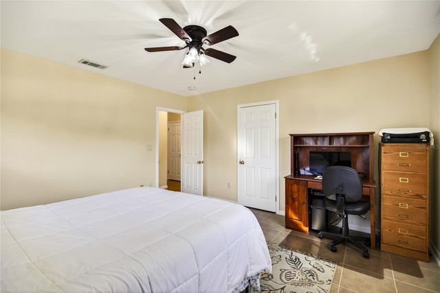 1245 N PINEAPPLE LANE, Eustis, FL 32726