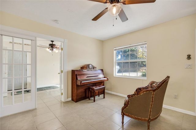 1245 N PINEAPPLE LANE, Eustis, FL 32726