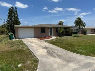 194 GARDEN AVENUE NW, Port Charlotte, FL 33952