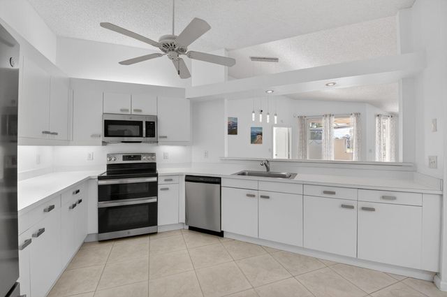 9635 Boca Gardens Circle N D, Boca Raton, FL 33496