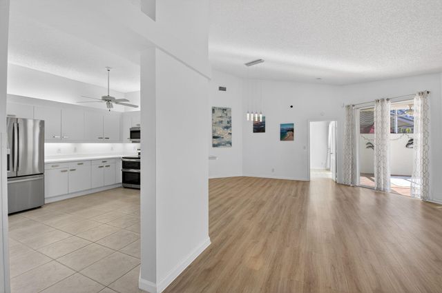 9635 Boca Gardens Circle N D, Boca Raton, FL 33496