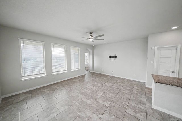 6810 Comanche Band, San Antonio, TX 78233