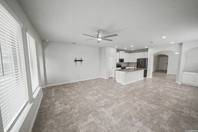 6810 Comanche Band, San Antonio, TX 78233