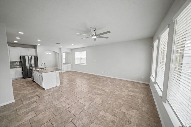 6810 Comanche Band, San Antonio, TX 78233