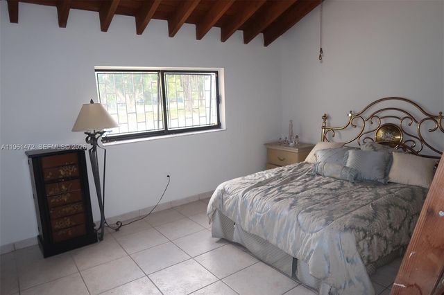 2500 SW 122nd Court, Miami, FL 33175