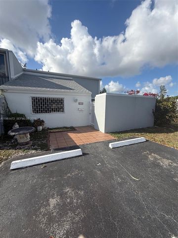 2500 SW 122nd Court, Miami, FL 33175
